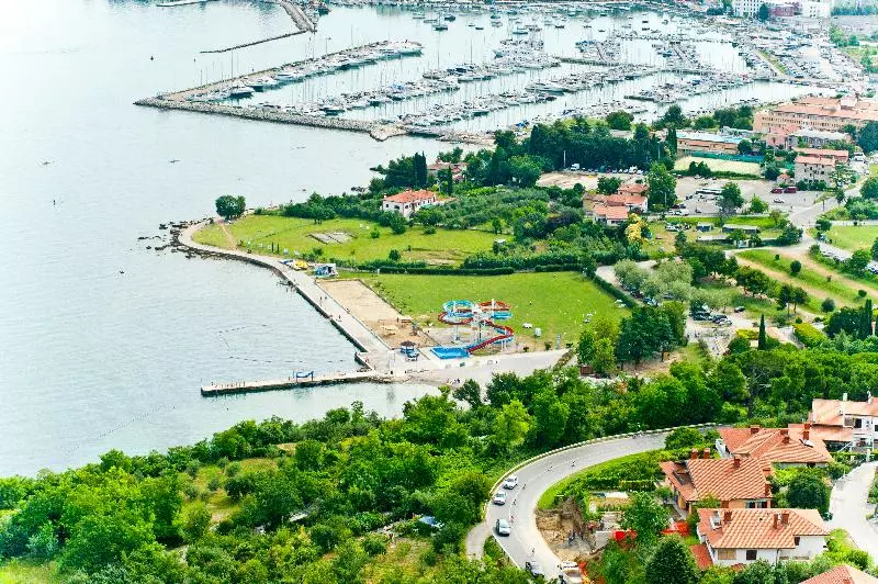 هتل Haliaetum  San Simon Resort