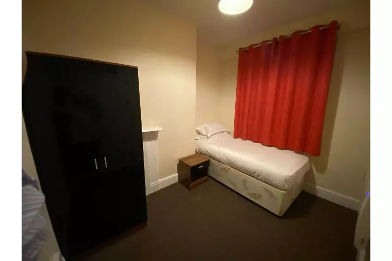 هتل Newport Lodge