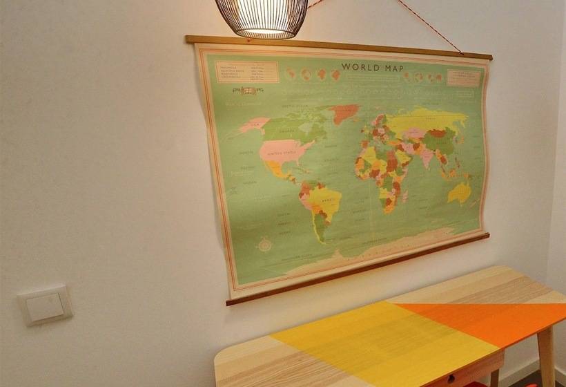 Otel Son Of A Beach Hostel