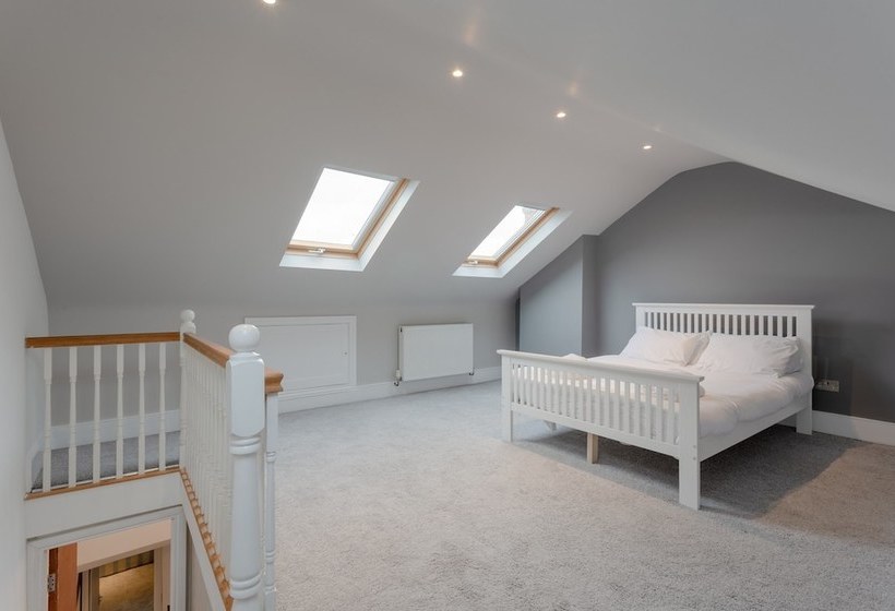 4 Bedroom Victorian House Near Notting Hill