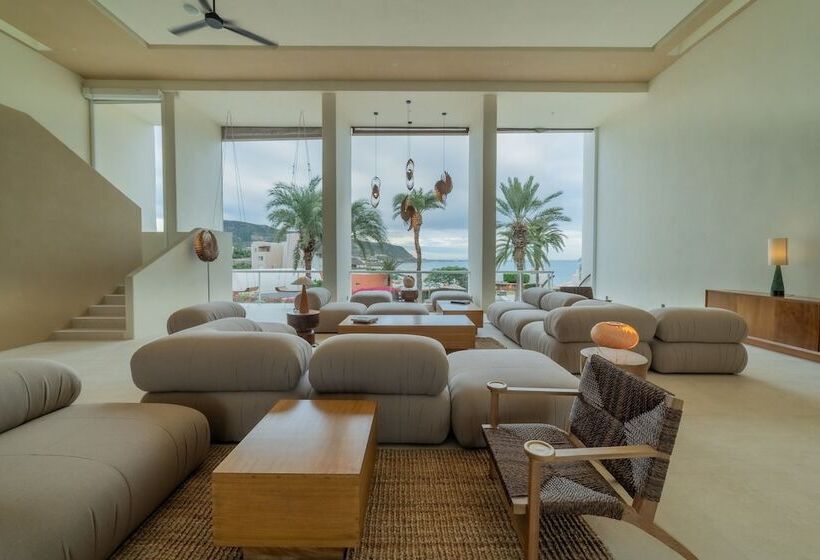 ホテル Indigo La Paz Puerta Cortes, An Ihg