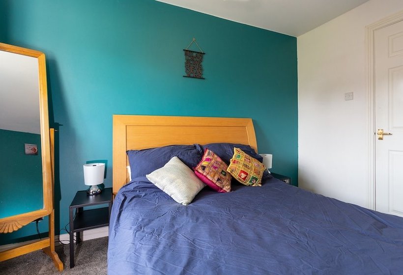 Spacious 3 Bed House With Garden In Bermondsey