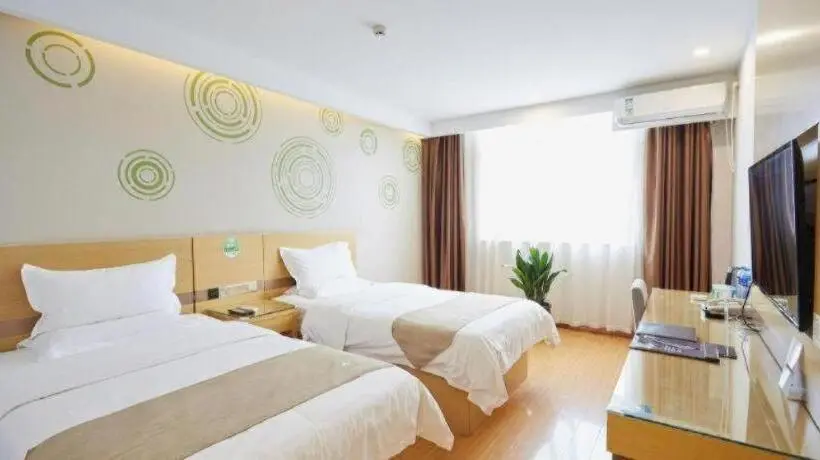 ホテル Greentree Inn Huayin Huashan Town Huashan Scenicspot Express