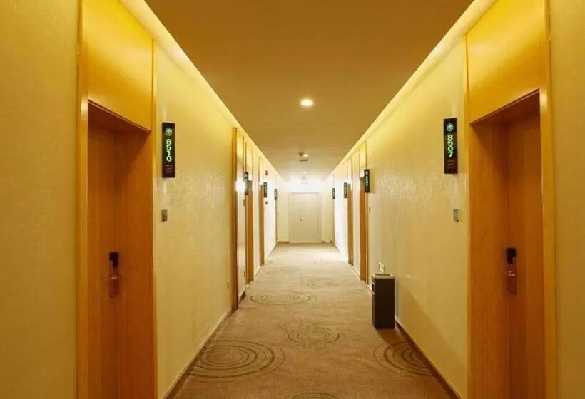 ホテル Greentree Inn Huayin Huashan Town Huashan Scenicspot Express