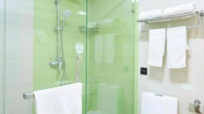 ホテル Greentree Inn Huayin Huashan Town Huashan Scenicspot Express