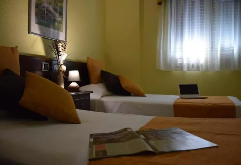 Hotel Complutense