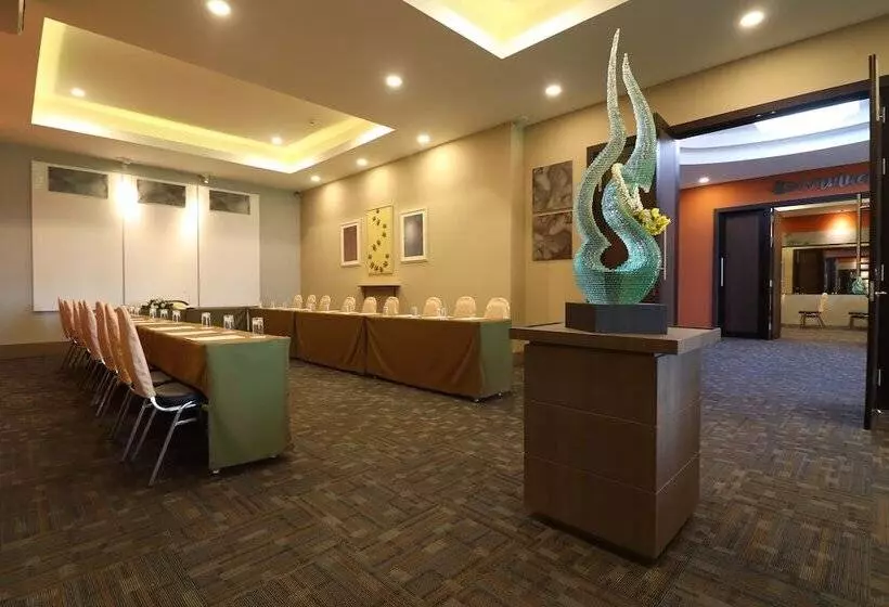 Hua Hin Grand Hotel And Plaza   Sha Extra Plus