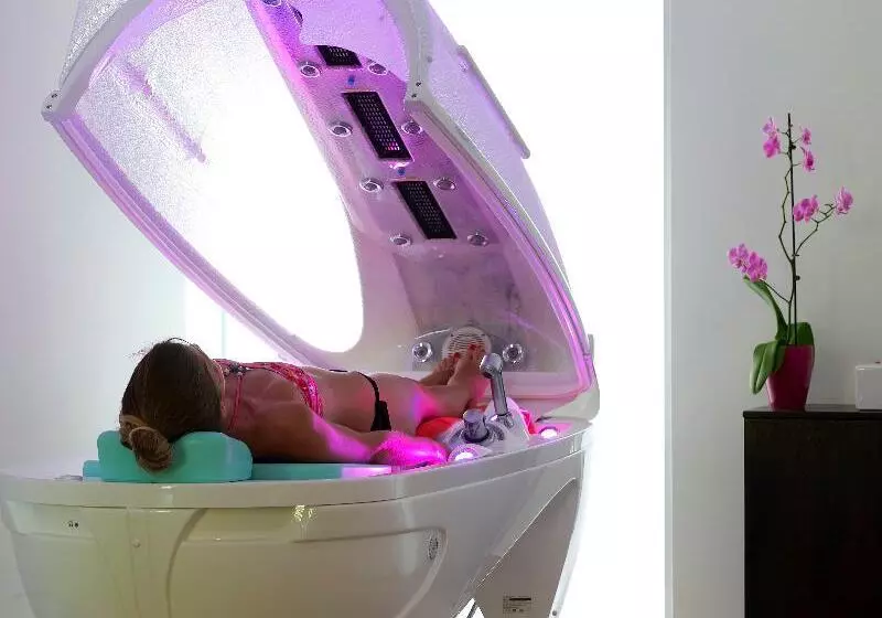 Отель Macaris Suites & Spa