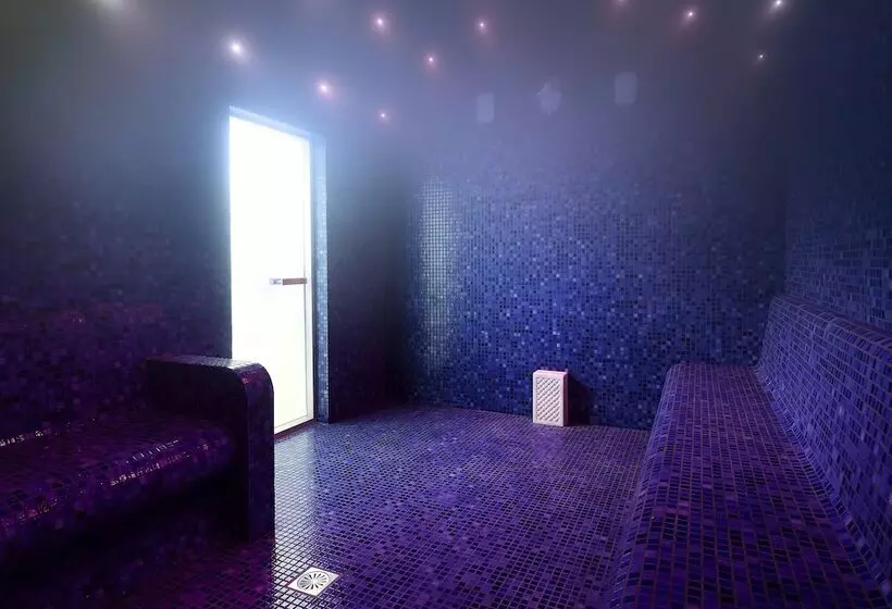 Отель Macaris Suites & Spa