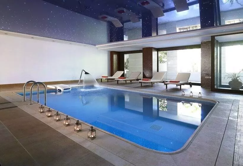 Отель Macaris Suites & Spa