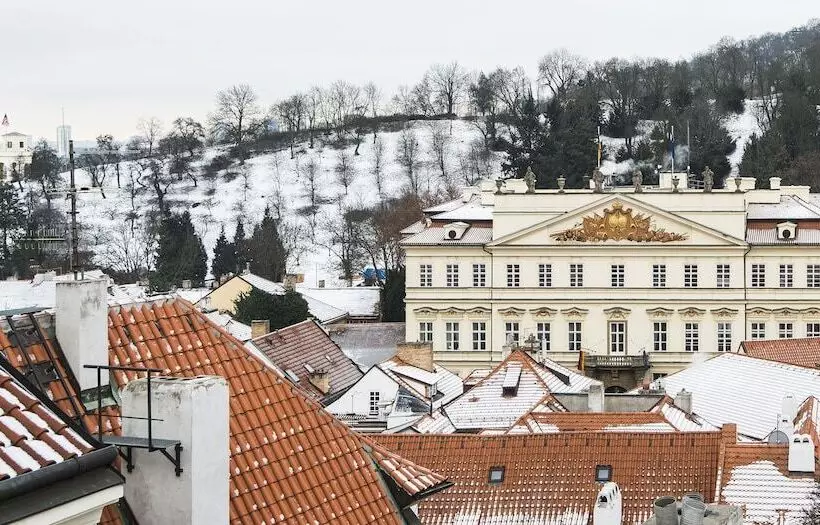 هتل Residence Green Lobster