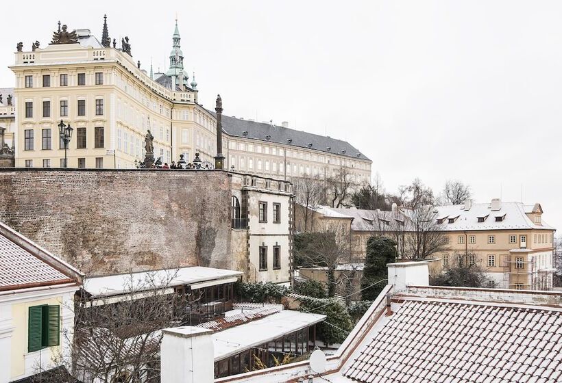 هتل Residence Green Lobster