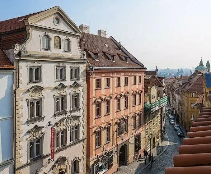 هتل Residence Green Lobster