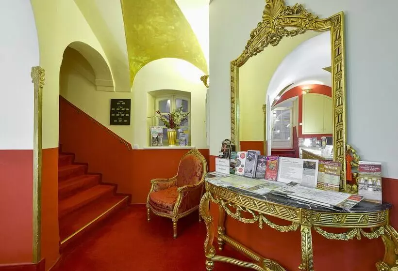 هتل Residence Green Lobster