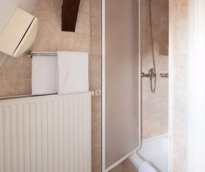 هتل Residence Green Lobster