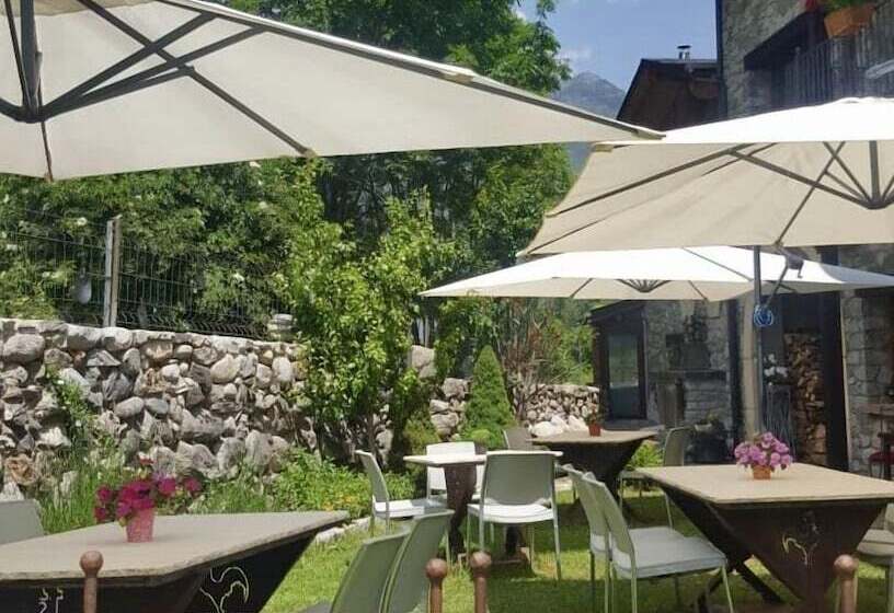 هتل روستایی Casa Arcas