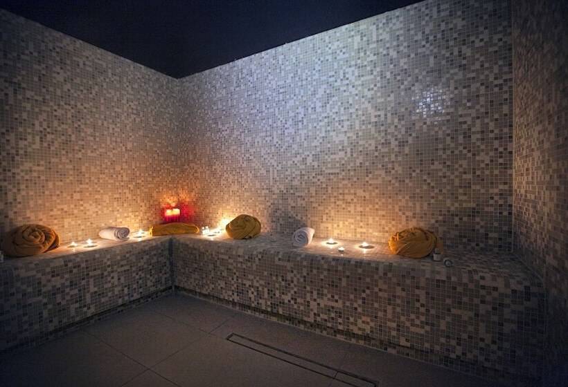 בית מלון כפרי Simantro Resort