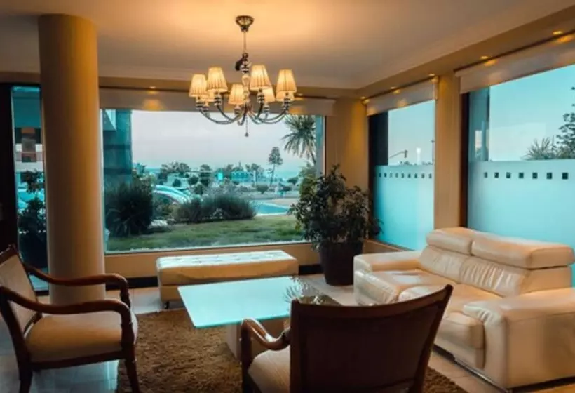 בית מלון כפרי Sunset Beach