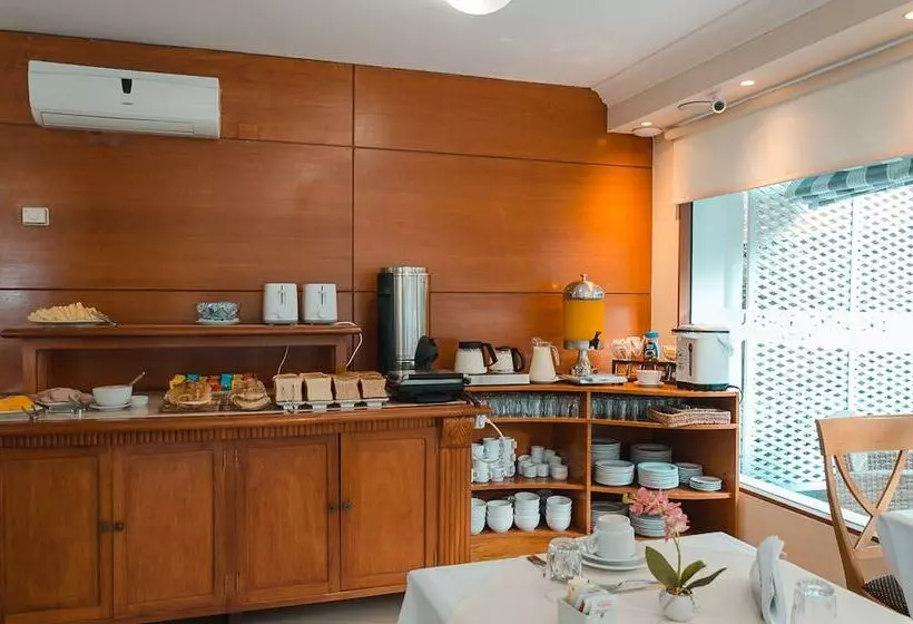 בית מלון כפרי Sunset Beach