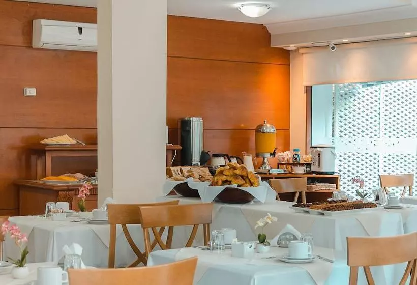 בית מלון כפרי Sunset Beach