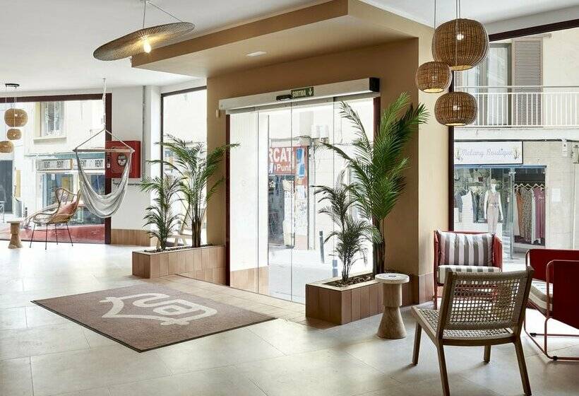 ホテル tent Lloret de Mar