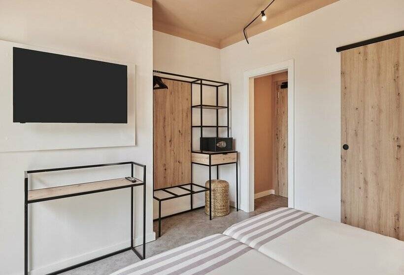 ホテル tent Lloret de Mar