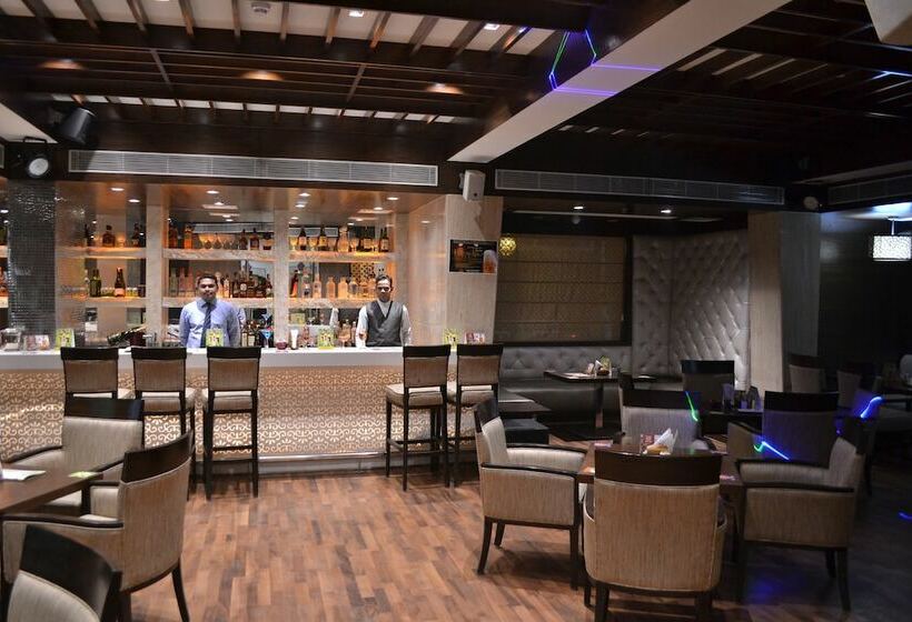 בית מלון כפרי The Central Park