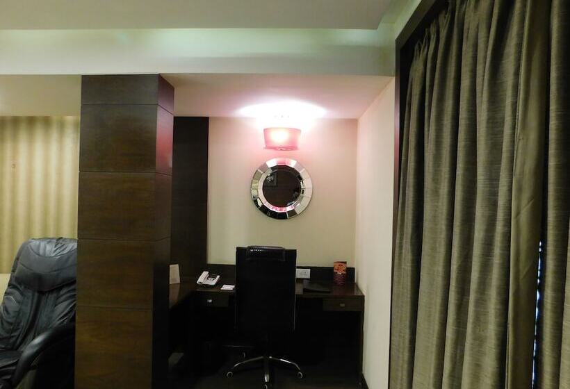 בית מלון כפרי The Central Park