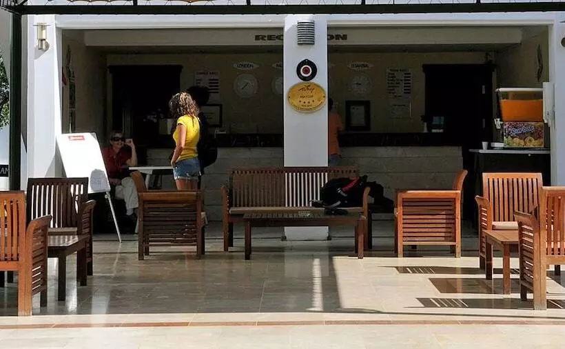 Отель Grand Asa Family Suites