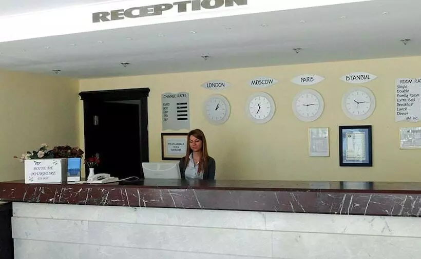 Отель Grand Asa Family Suites