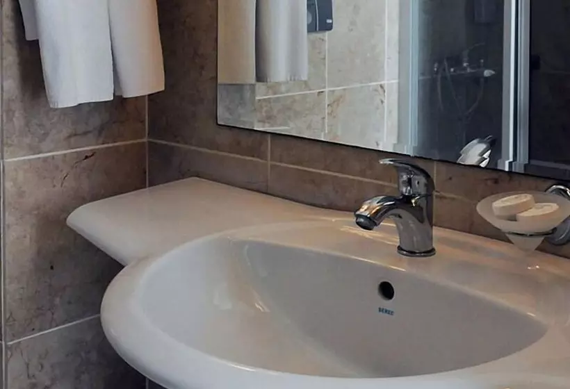 Отель Grand Asa Family Suites