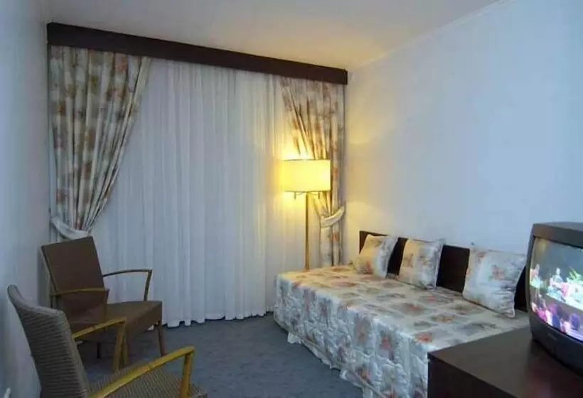 Отель Grand Asa Family Suites