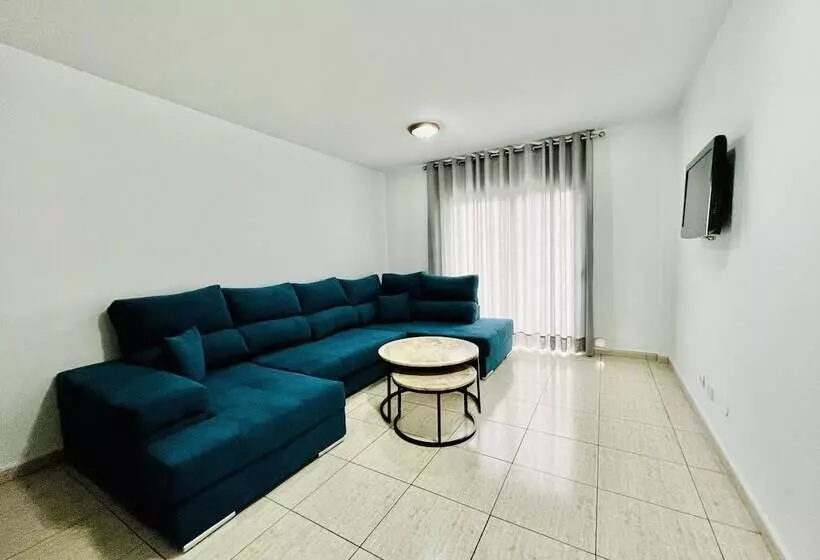 Apartamentos Frontera