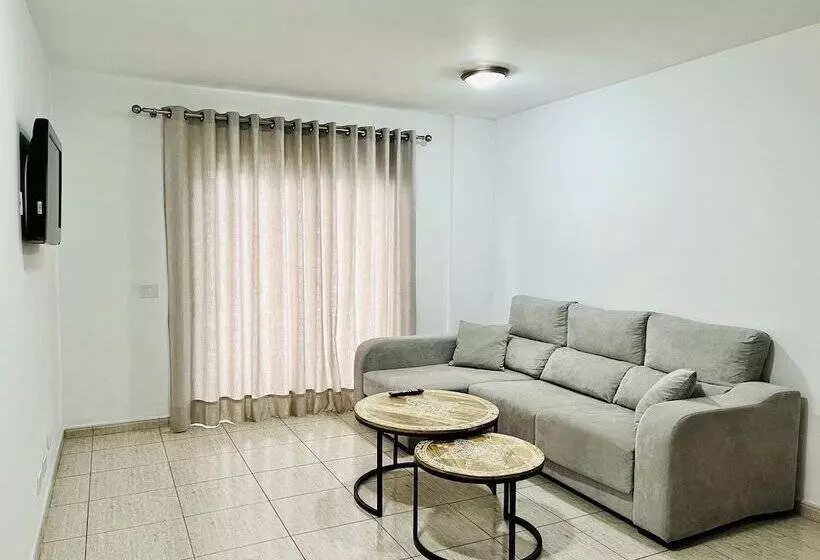 Apartamentos Frontera