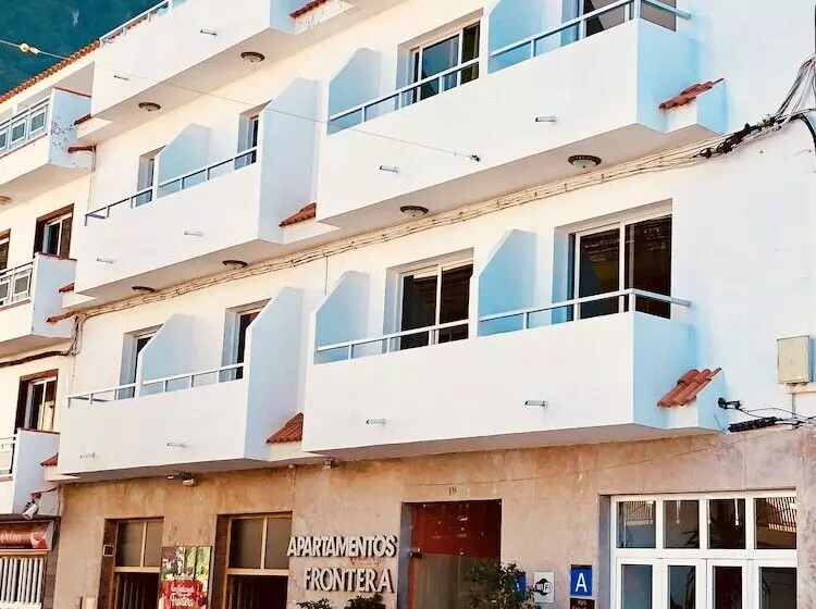 Apartamentos Frontera