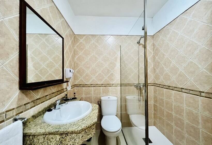 Apartamentos Frontera