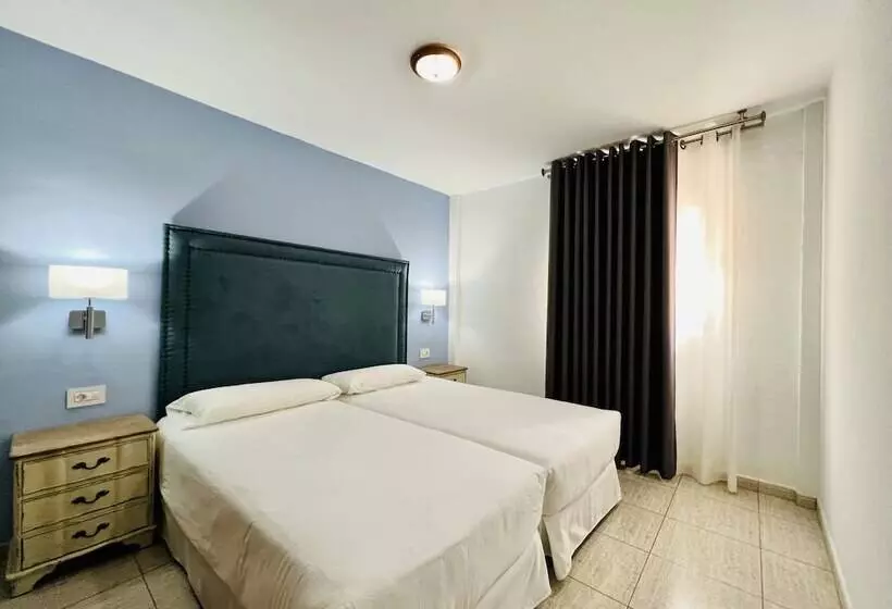 Apartamentos Frontera