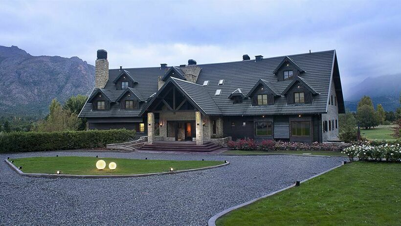 فندق Arelauquen Lodge By P S