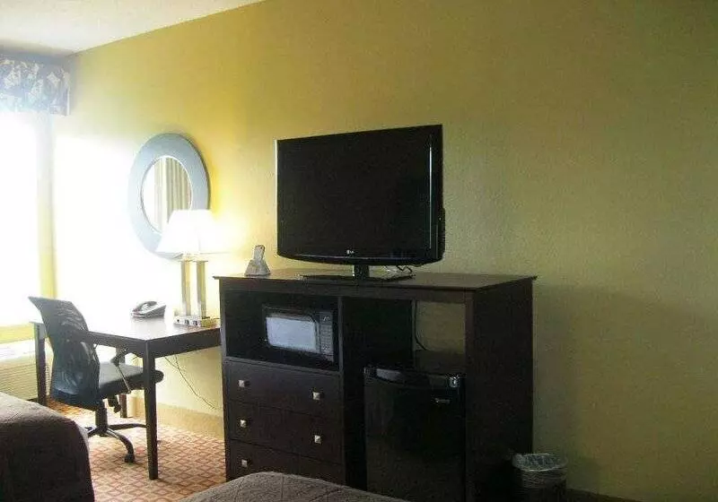 Best Western Plus Bradenton Hotel & Suites