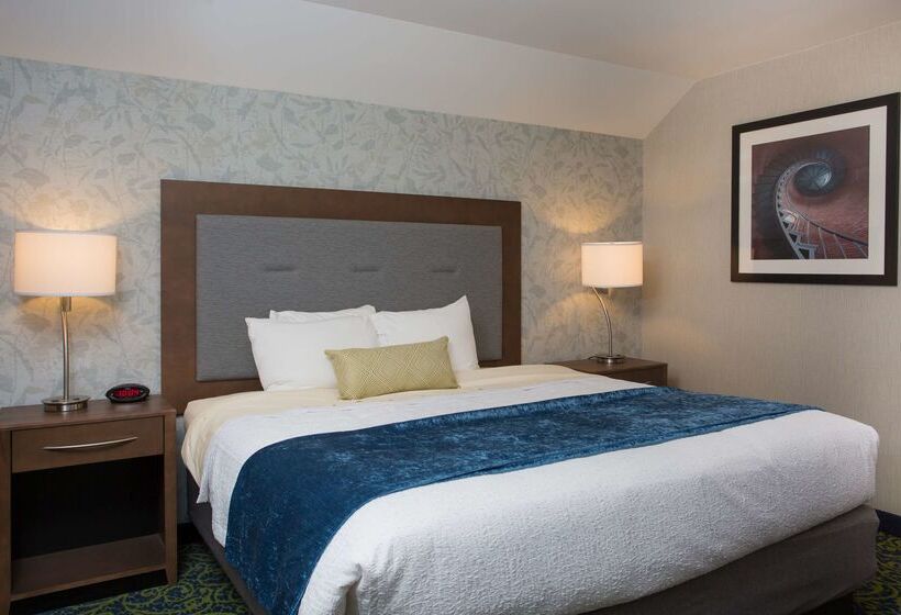 Best Western Plus Portsmouth Hotel & Suites