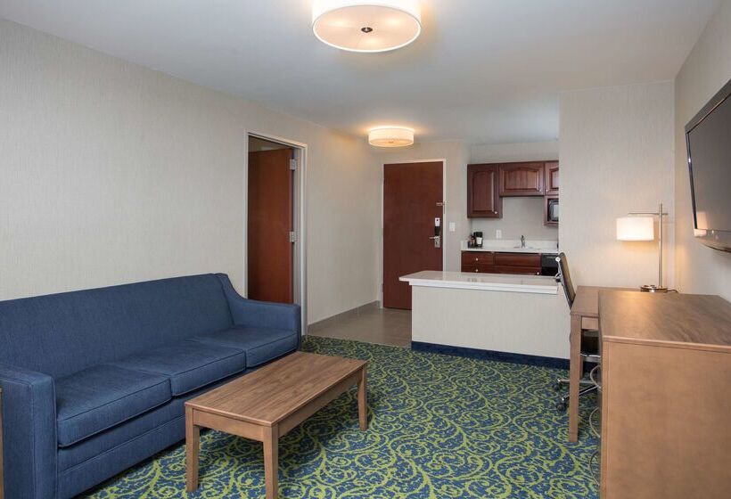 Best Western Plus Portsmouth Hotel & Suites