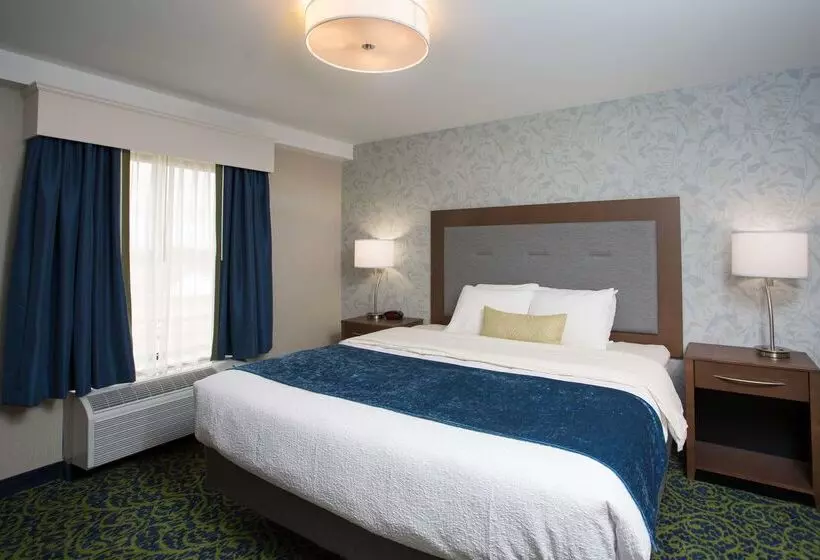 Best Western Plus Portsmouth Hotel & Suites
