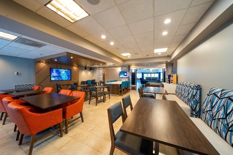 Holiday Inn Express Hotel & Suites Tampa Oldsmar, An Ihg