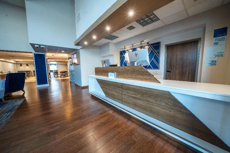 Holiday Inn Express Hotel & Suites Tampa Oldsmar, An Ihg