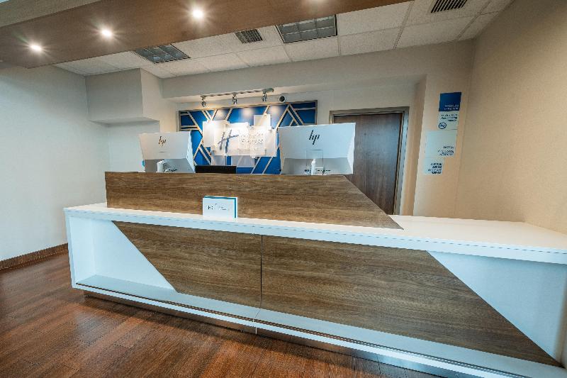 Holiday Inn Express Hotel & Suites Tampa Oldsmar, An Ihg