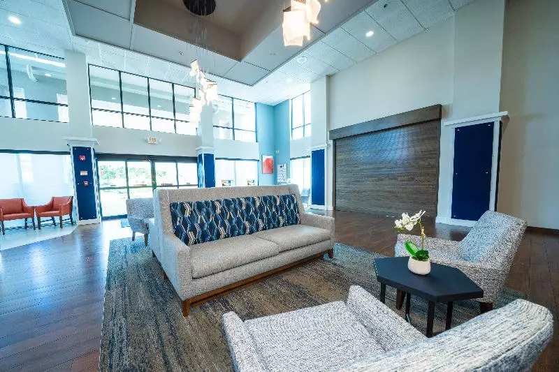 Holiday Inn Express Hotel & Suites Tampa Oldsmar, An Ihg