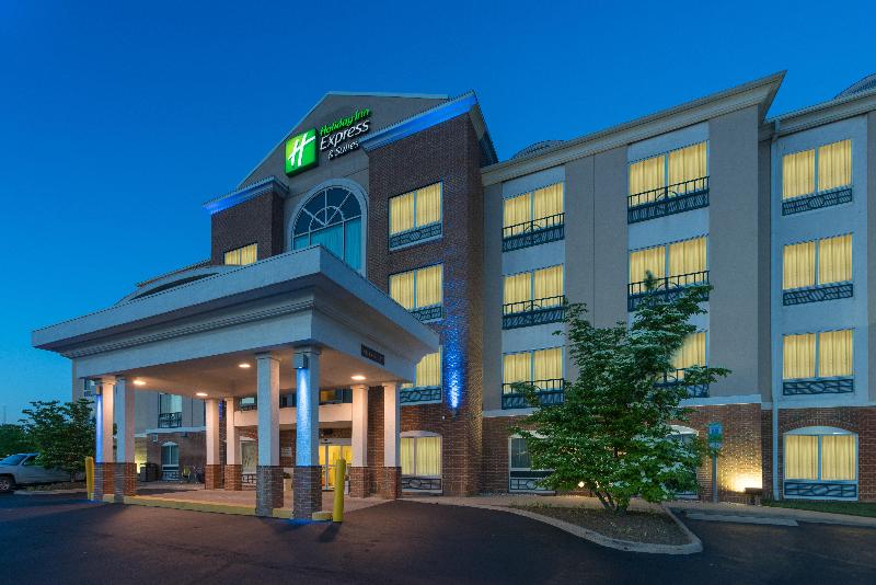 Holiday Inn Express Hotel & Suites Woodbridge, An Ihg