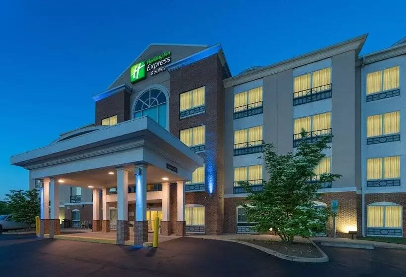 Holiday Inn Express Hotel & Suites Woodbridge, An Ihg