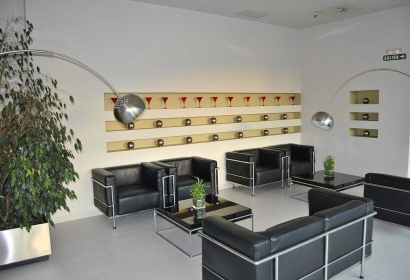 Hotel Holiday Inn Express Pamplona, An Ihg