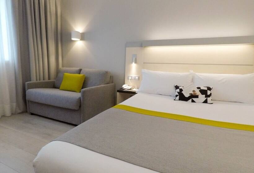 Hotel Holiday Inn Express Pamplona, An Ihg